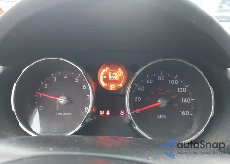 2010 Nissan Rogue S z USA, uszkodzony, nr VIN JN8AS5MV8AW608658